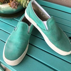 Vans women’s slip-ons